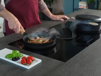 4 reasons why an induction cooktop can adapt to any lifestyle.
