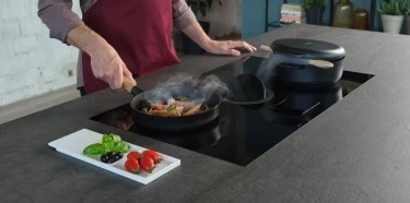 4 reasons why an induction cooktop can adapt to any lifestyle. article detail